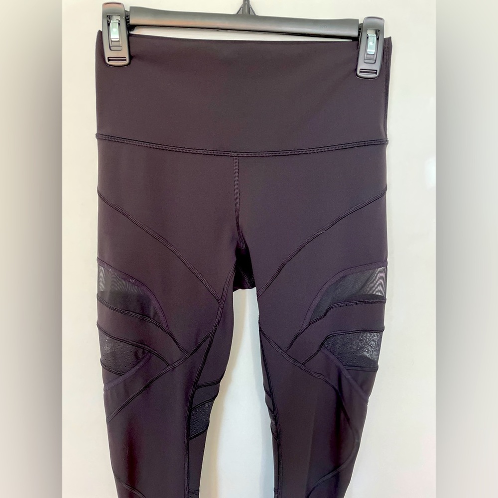 Lululemon Size 6, Black mesh cutout full length leggins, High Rise